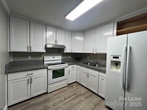 4723 Linden St in Columbia, SC - Building Photo - Building Photo
