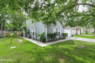 3912 English Colony Dr S in Jacksonville, FL - Foto de edificio - Building Photo
