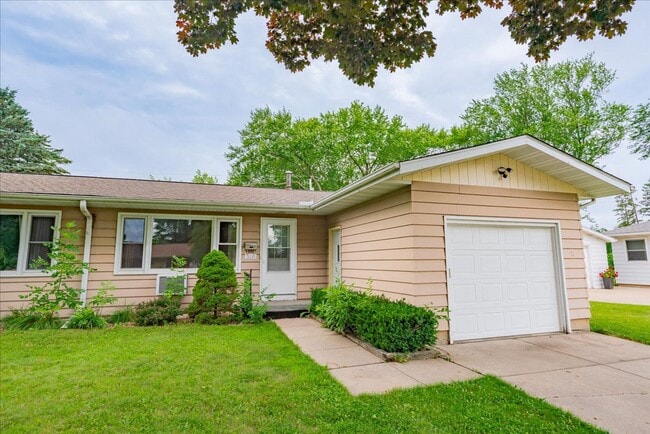 property at 310 S Jefferson St