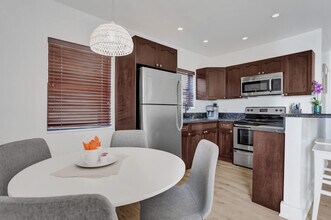 333 Walnut St in Hollywood, FL - Building Photo - Building Photo