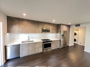 1434 10th St in Santa Monica, CA - Building Photo - Building Photo