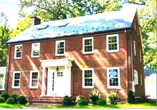 property at 27 Gammons Rd
