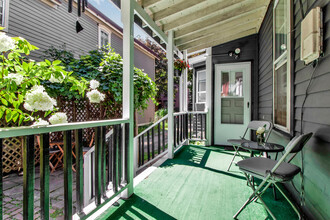 51 N Pearl St, Unit Rear Unit in Buffalo, NY - Building Photo - Building Photo