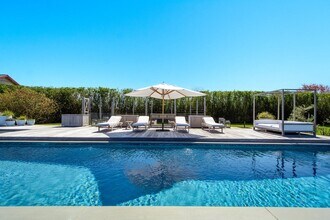 811 Halsey Ln in Bridgehampton, NY - Building Photo - Building Photo