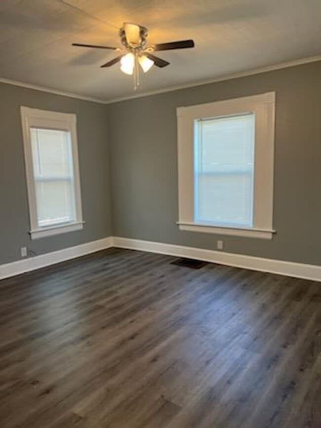 537 W 16th St in Davenport, IA - Building Photo - Building Photo