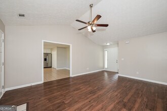 200 Wagon Wheel Dr in Rex, GA - Building Photo - Building Photo