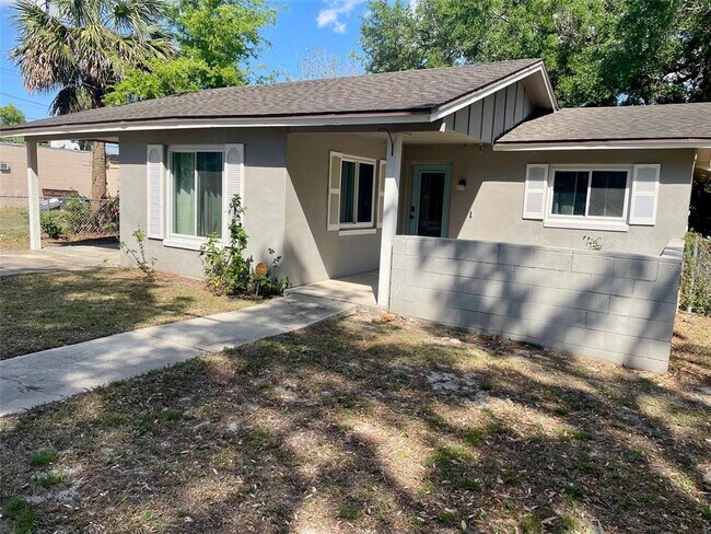 1307 Williams Ave in Sanford, FL - Foto de edificio - Building Photo