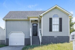 321 Cedar Park Cir in La Vergne, TN - Building Photo