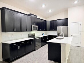 2065 Camden Loop in Davenport, FL - Building Photo - Building Photo