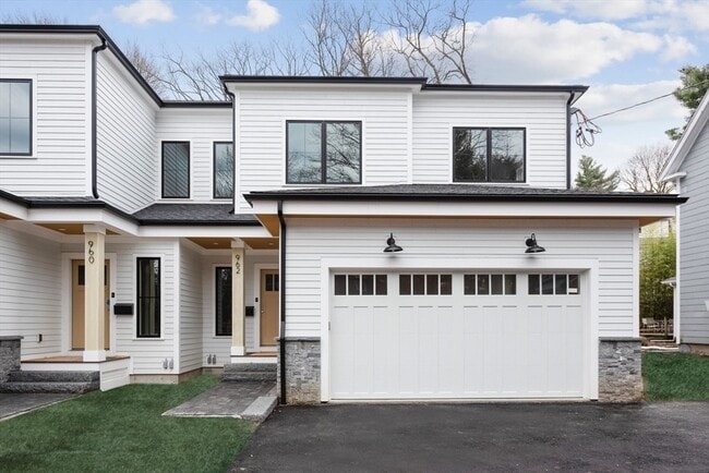 property at 962 Walnut St