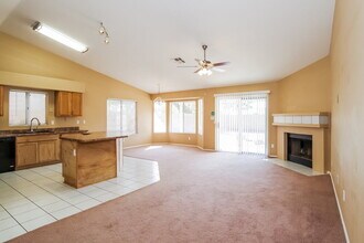2203 E Edna Ave in Phoenix, AZ - Building Photo - Building Photo