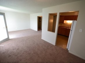 Tides on 23 in Chesterfield, MI - Building Photo - Interior Photo