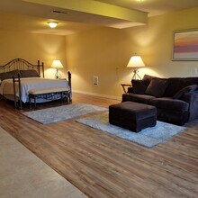 12052 NE Jefferson Point Rd in Kingston, WA - Building Photo - Building Photo