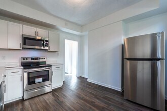 4415 Garwood Way in Pittsburgh, PA - Building Photo - Building Photo