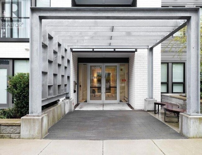 9228-9228 Slopes Mews in Burnaby, BC - Building Photo - Building Photo