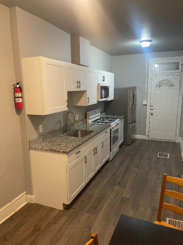 1042 Pear St in Reading, PA - Foto de edificio - Building Photo