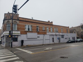 3357 W Chicago Ave in Chicago, IL - Building Photo - Building Photo