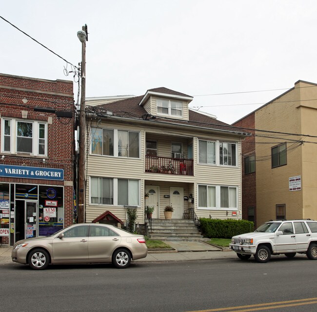 638-640 Halstead Ave in Mamaroneck, NY - Building Photo - Building Photo