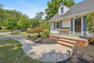 6 Dartford Rd in Morris Plains, NJ - Building Photo - Building Photo