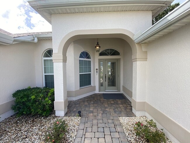 8266 SE 177th Winterthur Loop in the Villages, FL - Building Photo - Building Photo