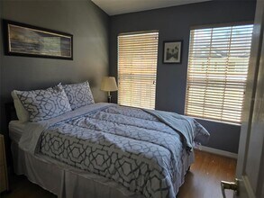 3005 Bayshore Pointe Dr in Tampa, FL - Building Photo - Building Photo