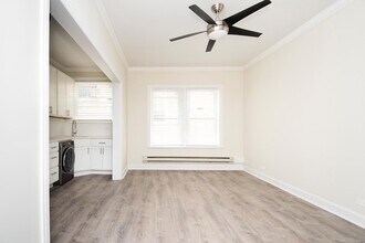 329 Kedzie St, Unit 2 in Evanston, IL - Building Photo - Building Photo