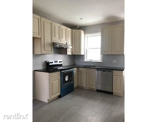 2 Bancroft St-Unit -# 3 in Cambridge, MA - Building Photo