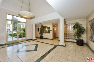 117 N Gale Dr in Beverly Hills, CA - Building Photo - Building Photo
