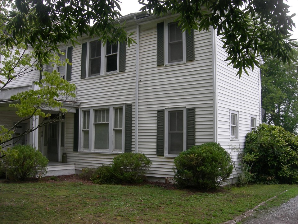 406 S Washington St in Shelby, NC - Building Photo