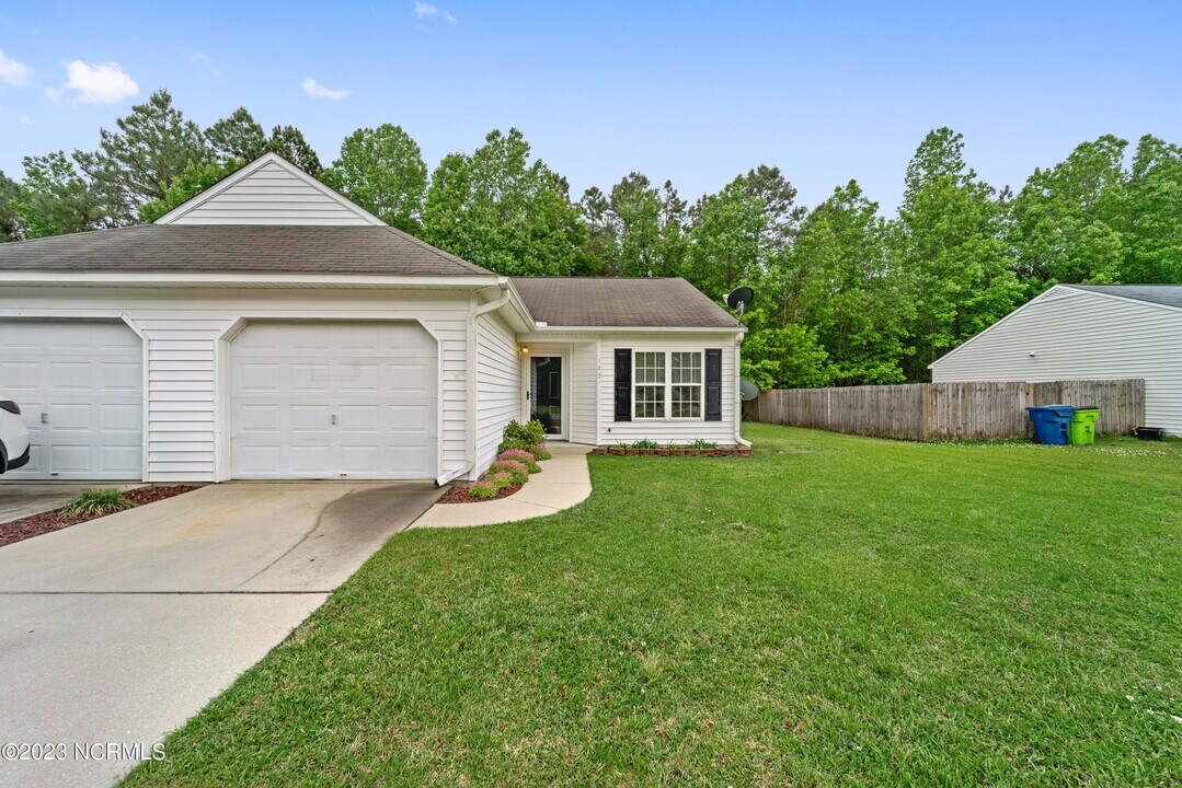 122 Gooding Dr in Havelock, NC - Building Photo