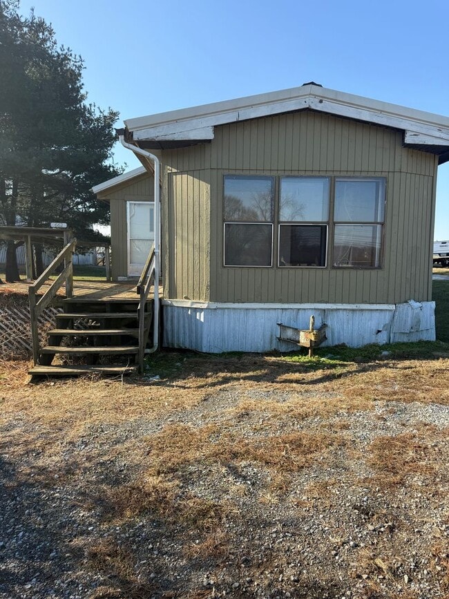 property at 662 Shippensburg Rd