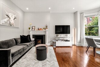 45 St Botolph St in Boston, MA - Building Photo - Building Photo