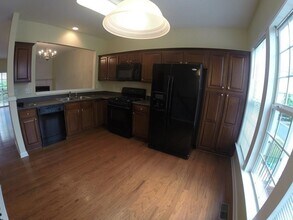 1332 Thornborough Dr in Alpharetta, GA - Building Photo - Building Photo