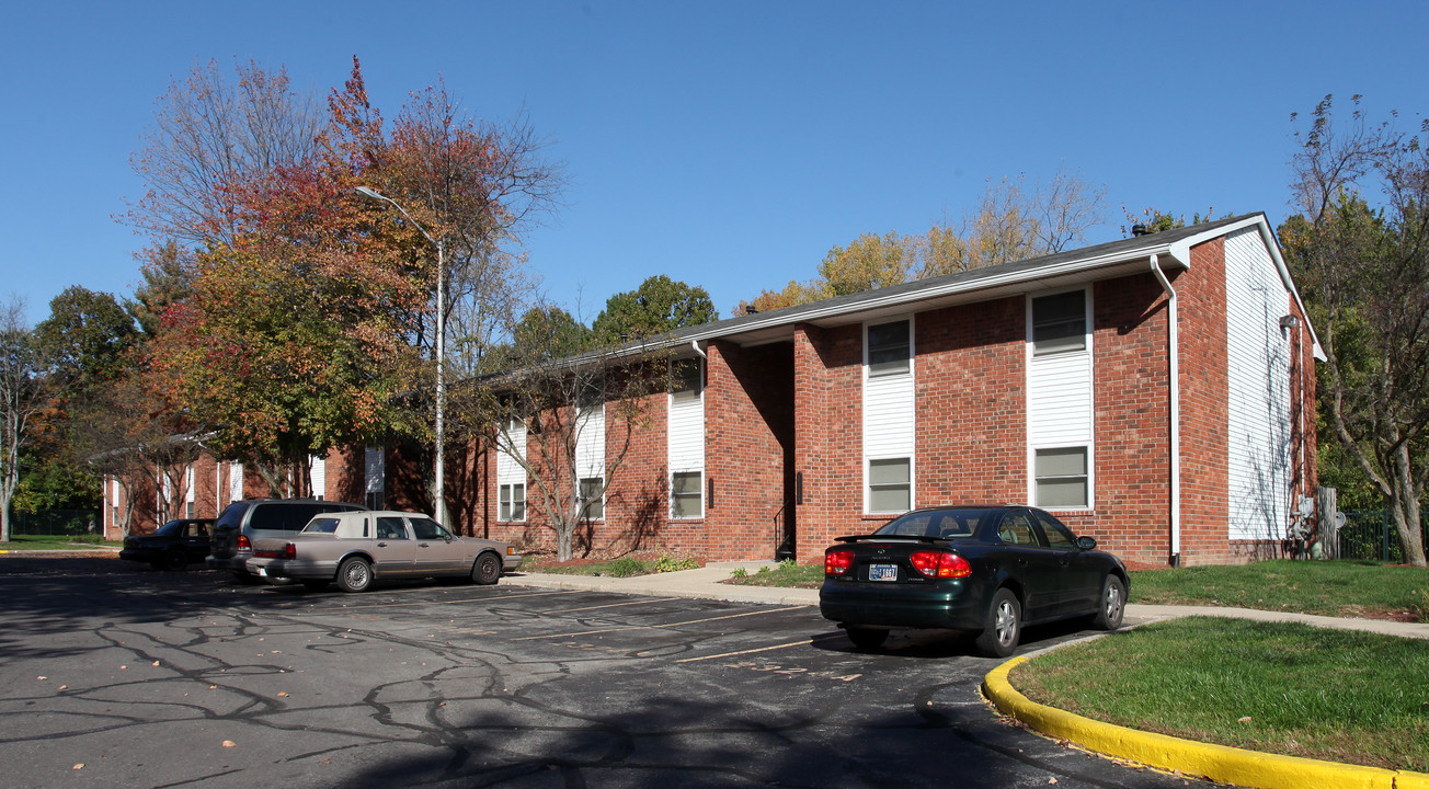 Foxhill Manor Cooperative in Indianapolis, IN - Building Photo