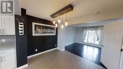 8804-8896 96 Ave in Grande Prairie, AB - Building Photo - Building Photo