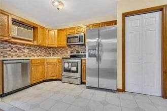211-213-213 Prospect Ave in Bayonne, NJ - Building Photo - Building Photo