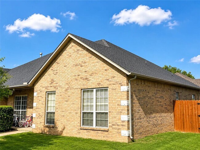 property at 3803 SW Huckleberry St