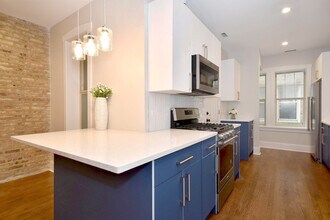 225 A Washington Blvd in Oak Park, IL - Building Photo - Building Photo