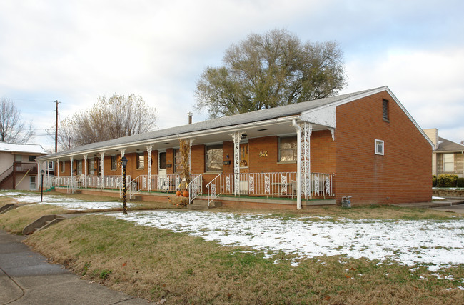 705-711 46th St in Vienna, WV - Building Photo - Building Photo