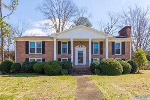 1116 Tyler Rd NW in Huntsville, AL - Building Photo