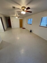 605 Blanco St in Kyle, TX - Building Photo - Building Photo