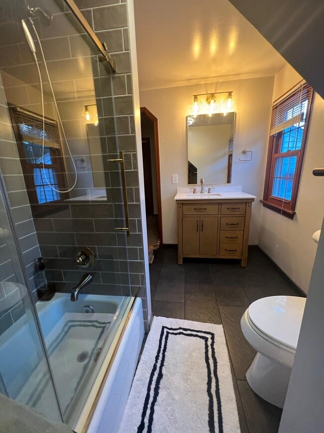 7110 Ayers Meadow Ln in Springfield, VA - Building Photo - Building Photo