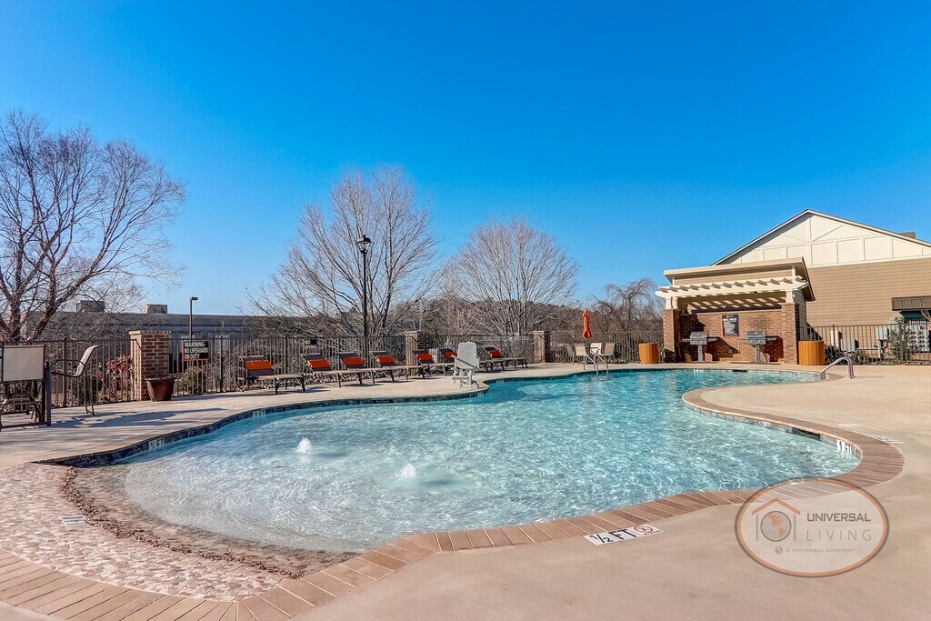 Universal at Pine Ridge Apartments in Lyman, SC