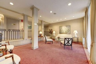 4390 Lorcom Ln, Unit 204 in Arlington, VA - Building Photo