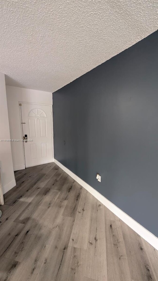 6292 NW 186th St in Hialeah, FL - Building Photo - Building Photo