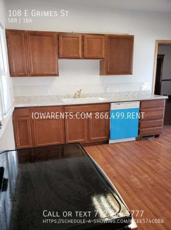 property at 108 E Grimes St