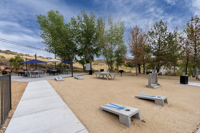 Elevate at 4400 in Sun Valley, NV - Building Photo - Building Photo