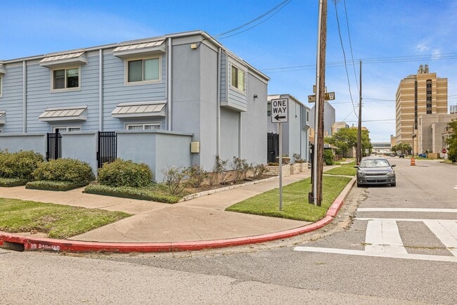 property at 525 11th St