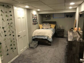 281 S River St LL, Unit Room 1 Dean in Wilkes-Barre, PA - Foto de edificio - Building Photo