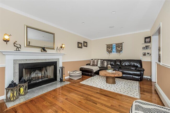 243 Mary Lou Ave-Unit -1 in Yonkers, NY - Building Photo - Building Photo